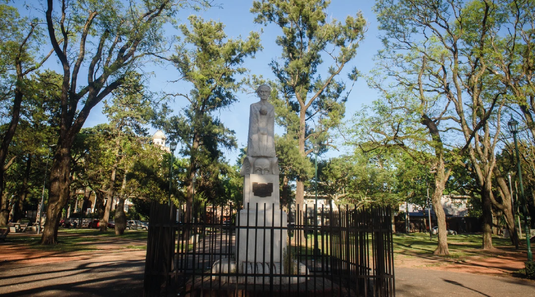 Plaza Juan Bautista Alberdi